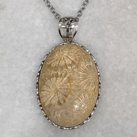 Fossil Coral Silver Pendant Necklace - Picture 5 of 10
